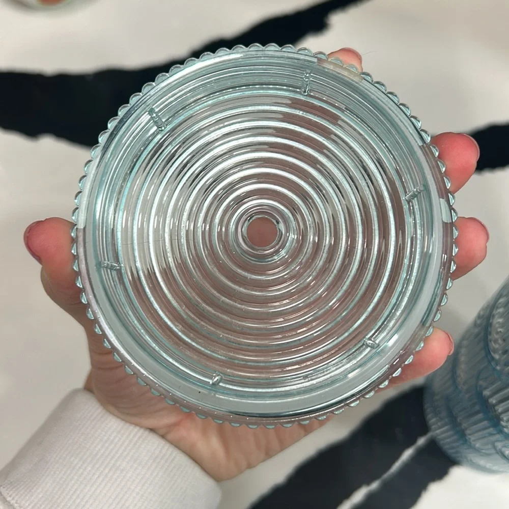 NWT Starbucks Spring 2022 Iridescent Mermaid Scales Tumbler